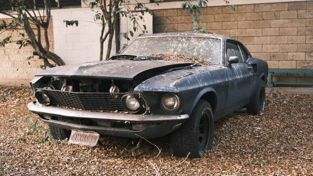 voiture abimé